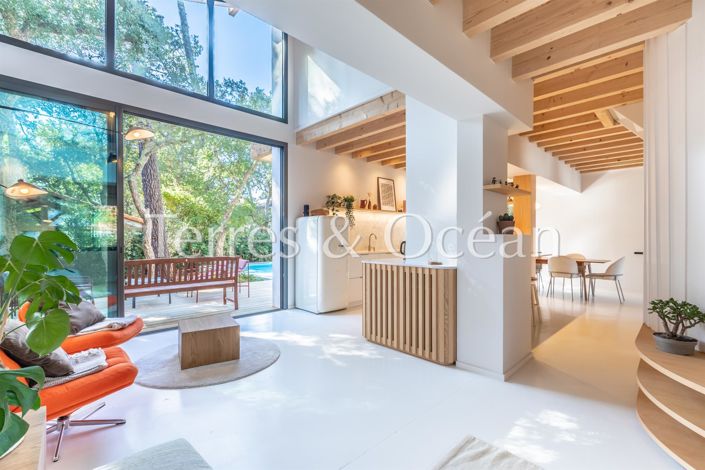 Image No.3-4 Bed House for sale