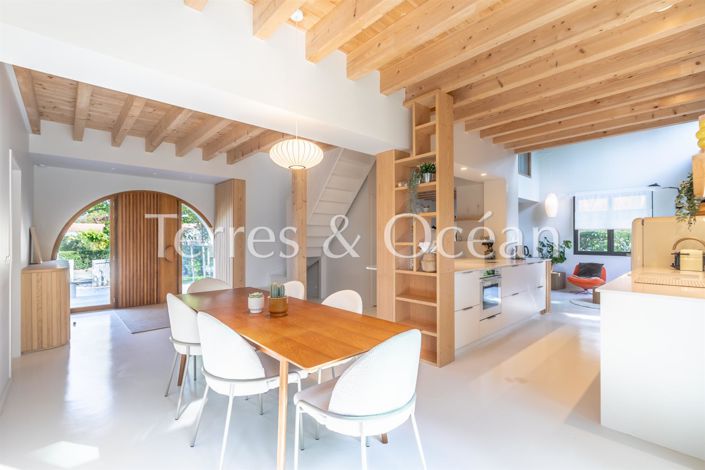 Image No.4-4 Bed House for sale