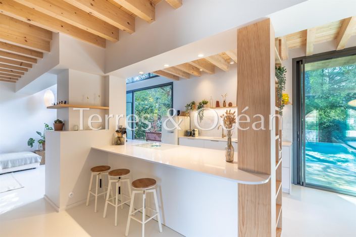 Image No.5-4 Bed House for sale