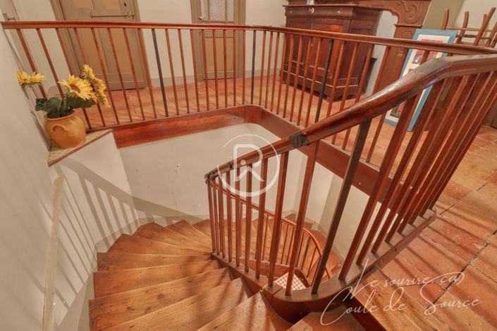 Image No.2-5 Bed House for sale