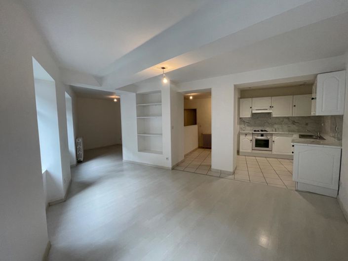 Image No.1-3 Bed House for sale