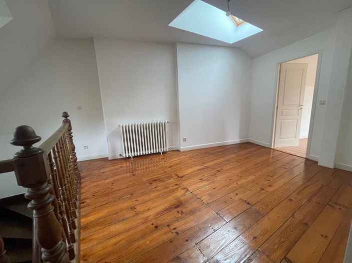 Image No.5-3 Bed House for sale