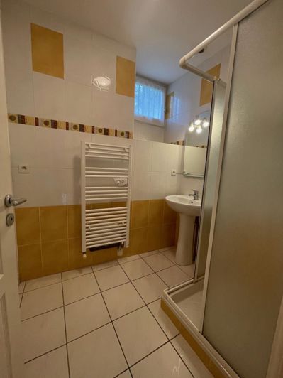 Image No.9-3 Bed House for sale