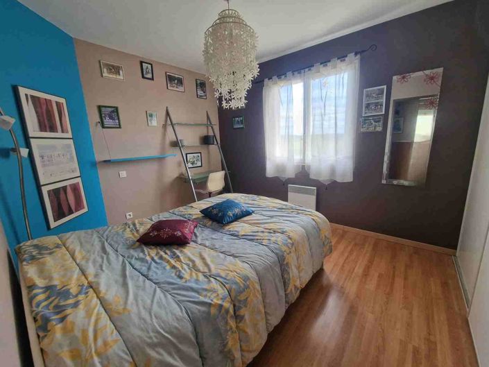 Image No.17-3 Bed House for sale