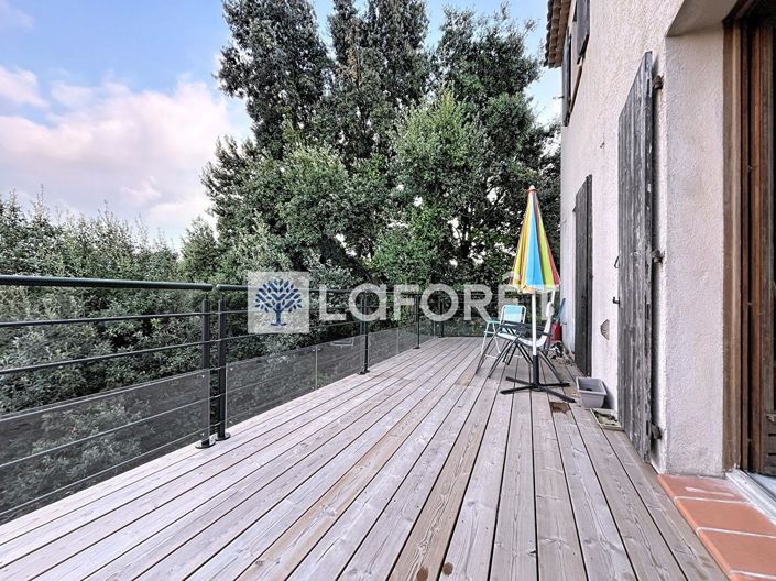 Image No.1-2 Bed House for sale