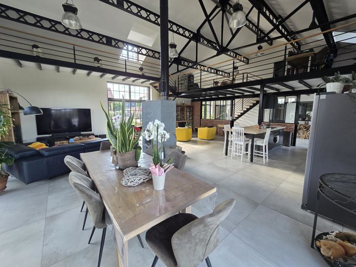 Image No.8-4 Bed House for sale