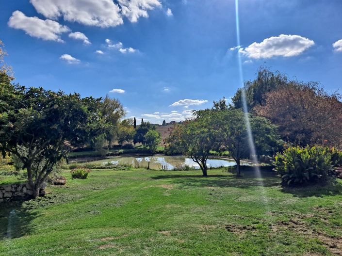 Image No.3-5 Bed House for sale