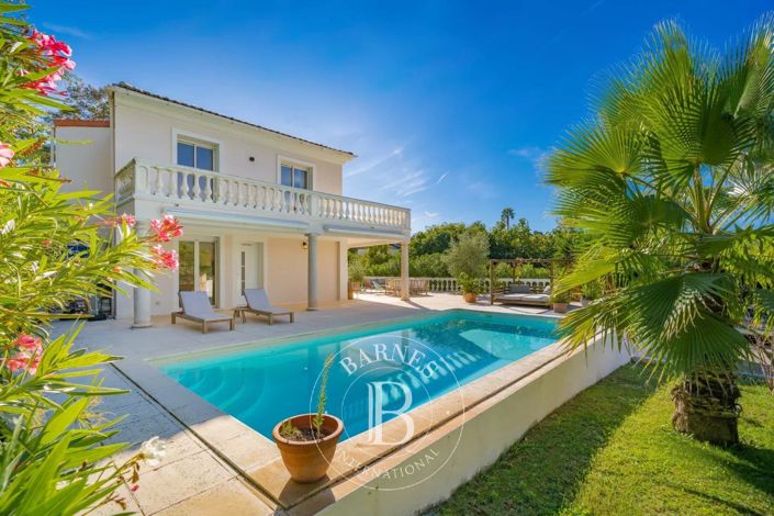 Image No.1-5 Bed House for sale