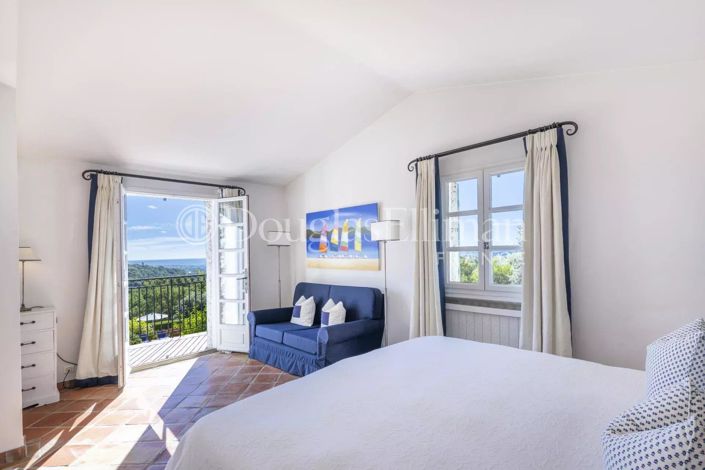 Image No.14-8 Bed House for sale