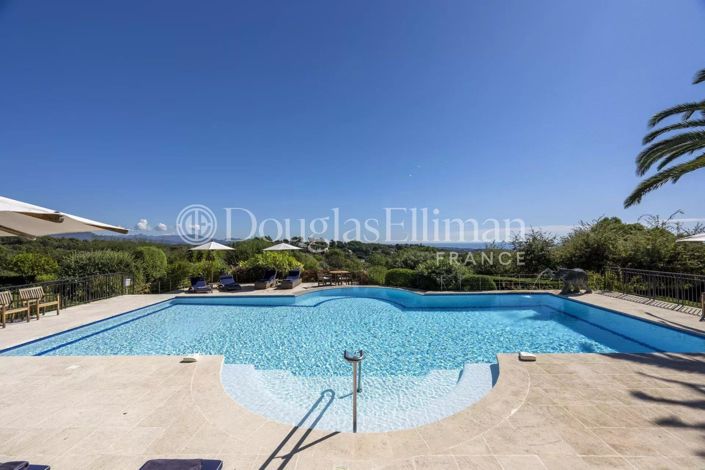 Image No.3-8 Bed House for sale