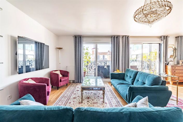 Image No.1-4 Bed Apartment for sale