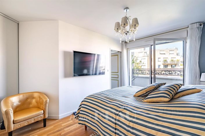 Image No.10-4 Bed Apartment for sale