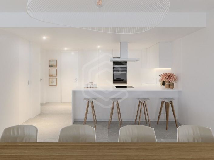 Image No.7-4 Bed Apartment for sale