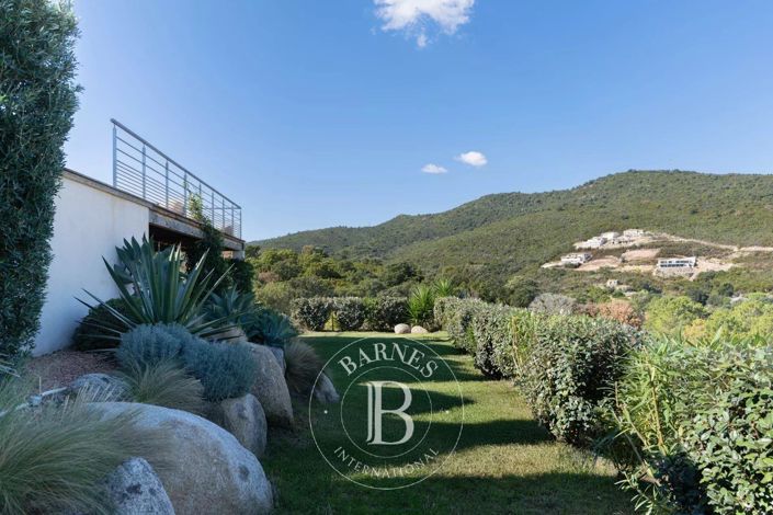 Image No.16-3 Bed House for sale