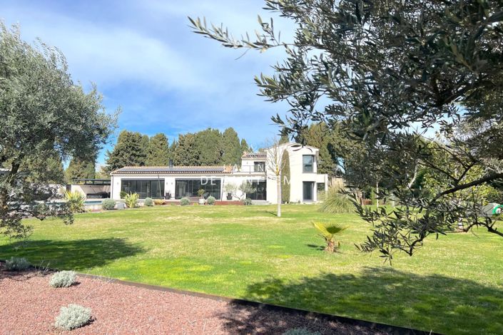 Image No.7-4 Bed House for sale