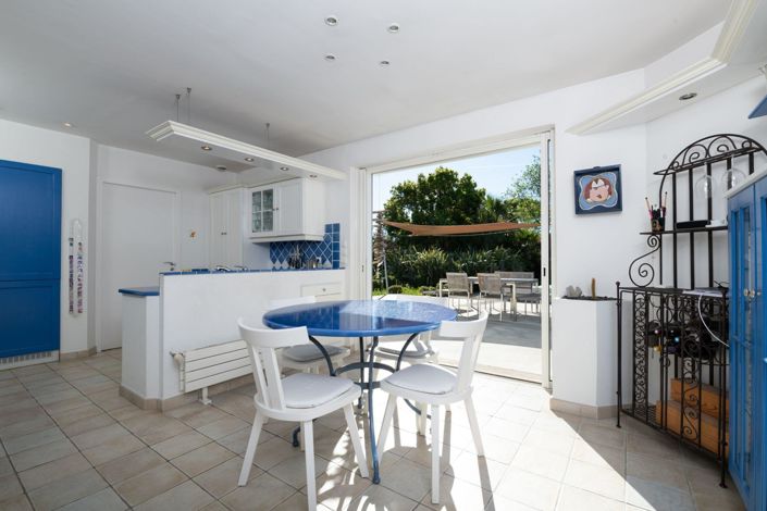 Image No.13-5 Bed House for sale