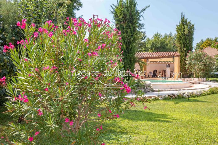 Image No.16-5 Bed House for sale