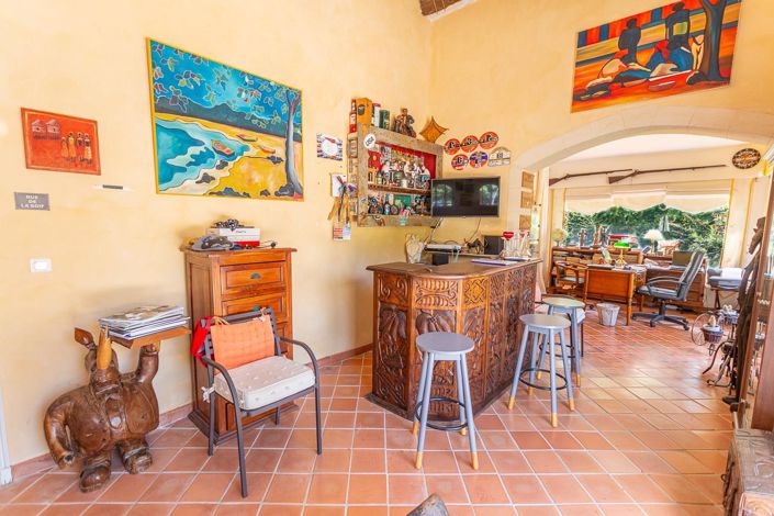 Image No.26-5 Bed House for sale