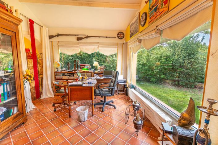 Image No.27-5 Bed House for sale