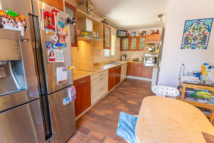 Image No.29-5 Bed House for sale