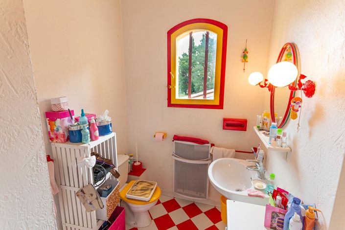 Image No.36-5 Bed House for sale