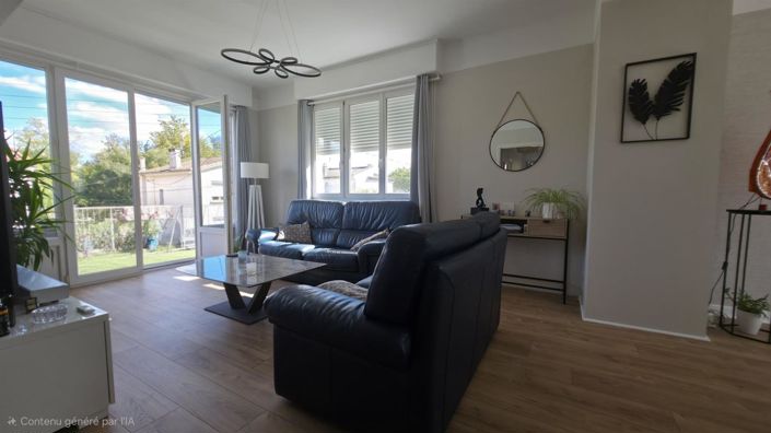 Image No.2-3 Bed House for sale