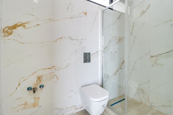 Image No.22-3 Bed House for sale