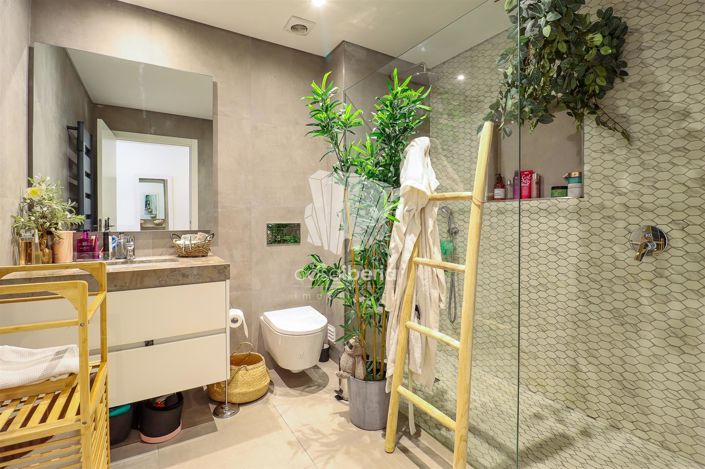 Image No.13-4 Bed House for sale