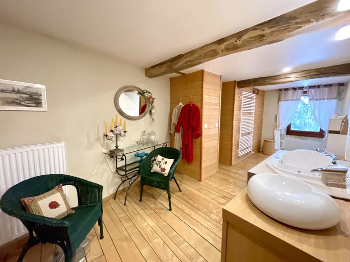 Image No.12-5 Bed House for sale