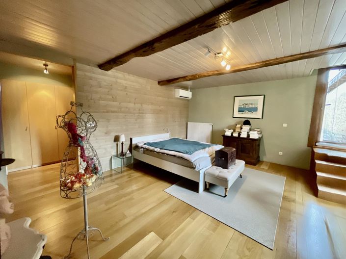 Image No.13-5 Bed House for sale