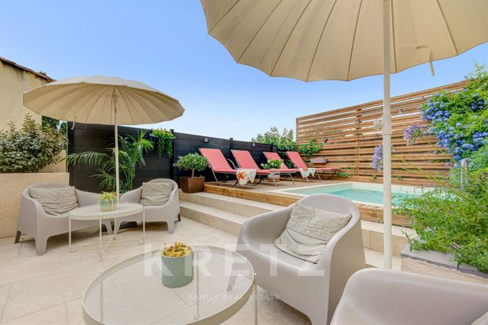 Image No.1-6 Bed House for sale