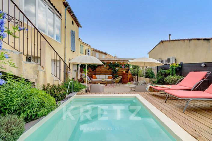 Image No.4-6 Bed House for sale