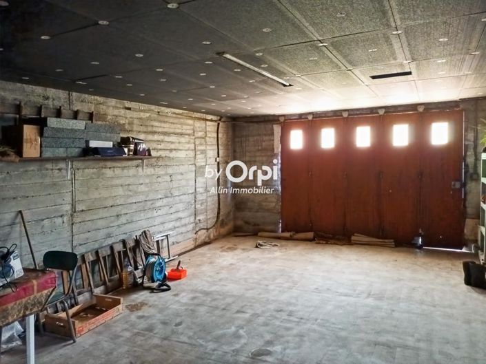 Image No.25-5 Bed House for sale