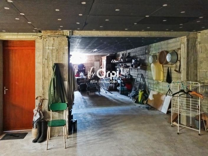 Image No.26-5 Bed House for sale