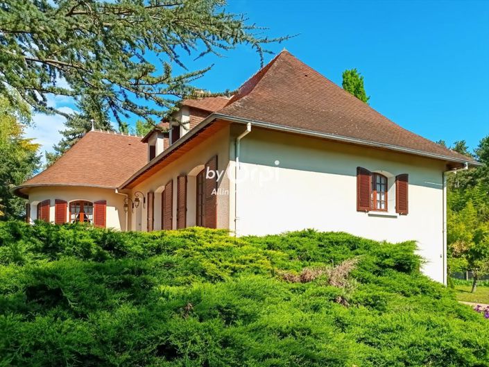 Image No.5-5 Bed House for sale