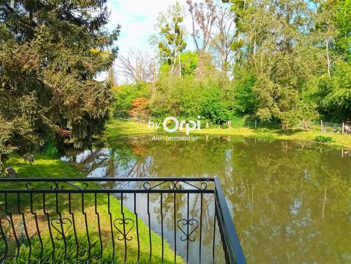 Image No.7-5 Bed House for sale