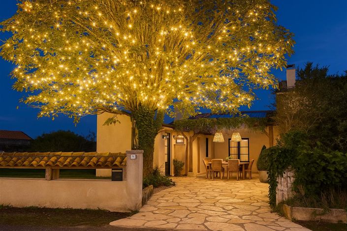 Image No.1-5 Bed House for sale