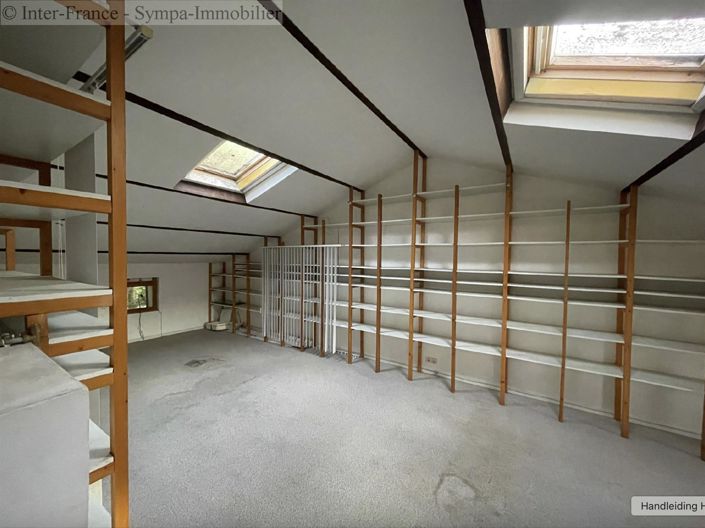 Image No.11-5 Bed House for sale