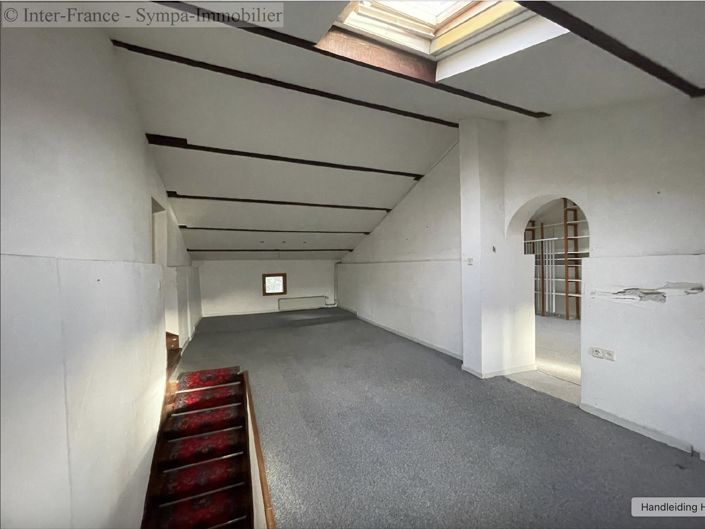 Image No.12-5 Bed House for sale