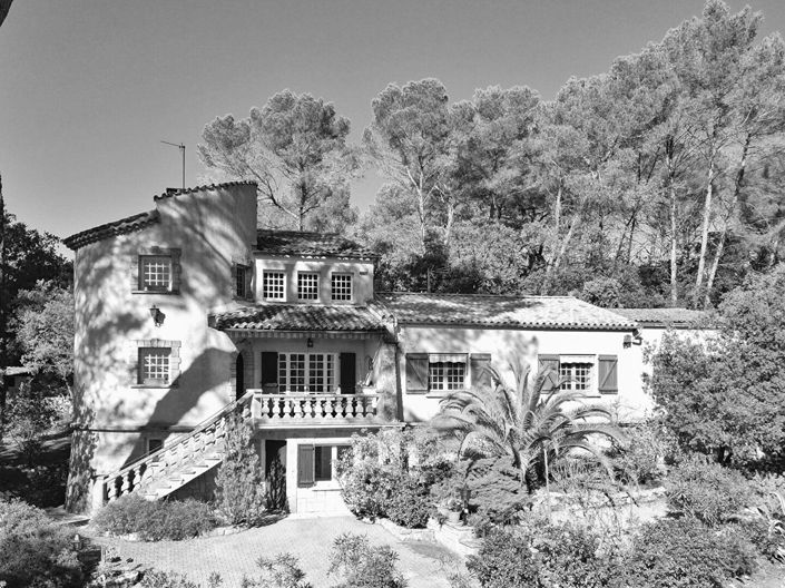 Image No.1-5 Bed House for sale