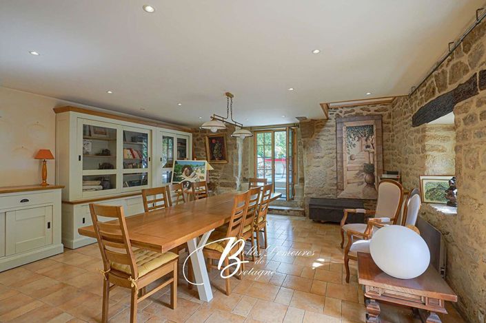 Image No.10-5 Bed House for sale