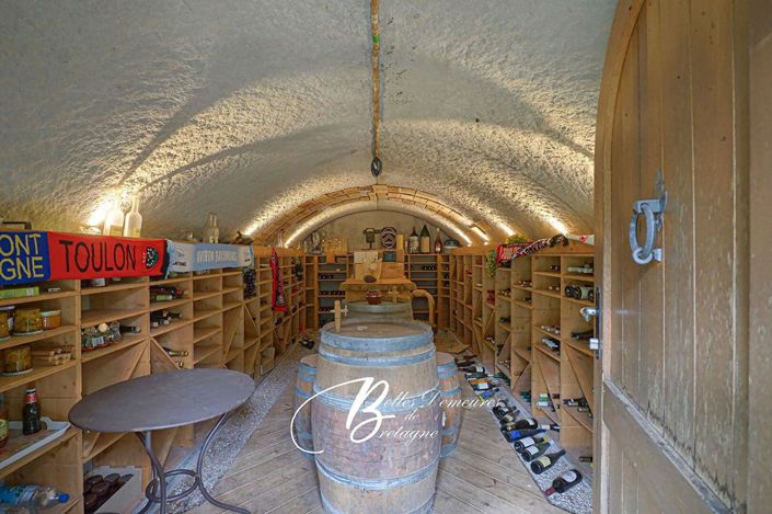 Image No.17-5 Bed House for sale