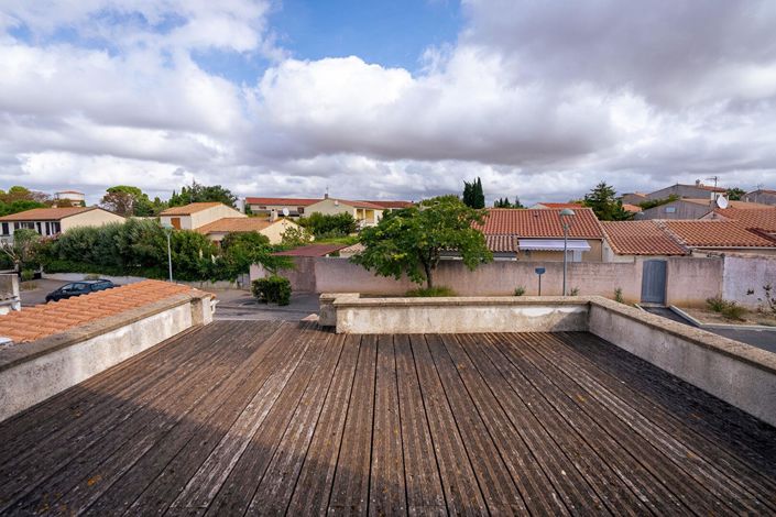 Image No.12-2 Bed House for sale