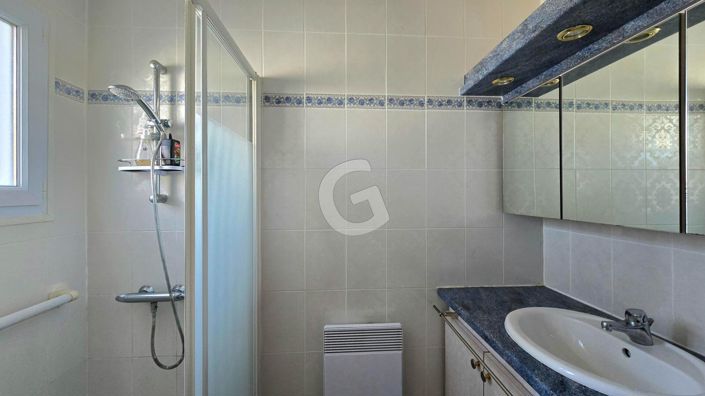 Image No.14-3 Bed House for sale