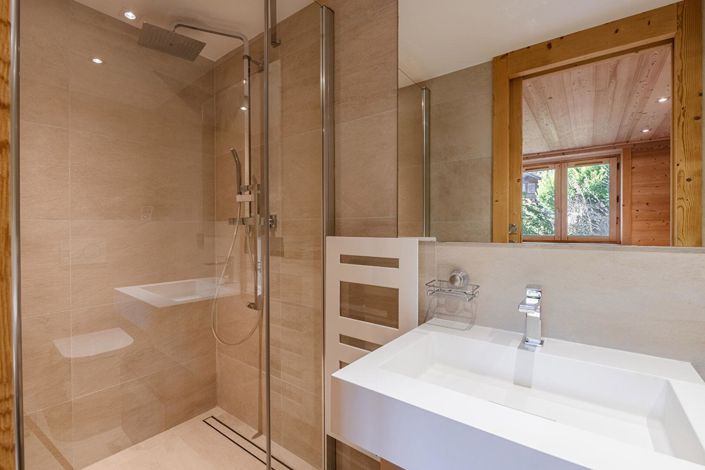 Image No.12-5 Bed House for sale