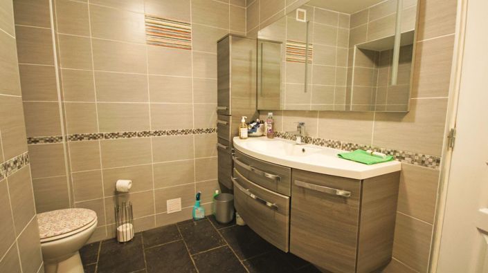 Image No.13-5 Bed Property for sale