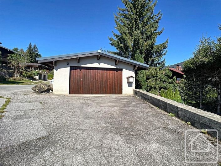 Image No.23-5 Bed Property for sale