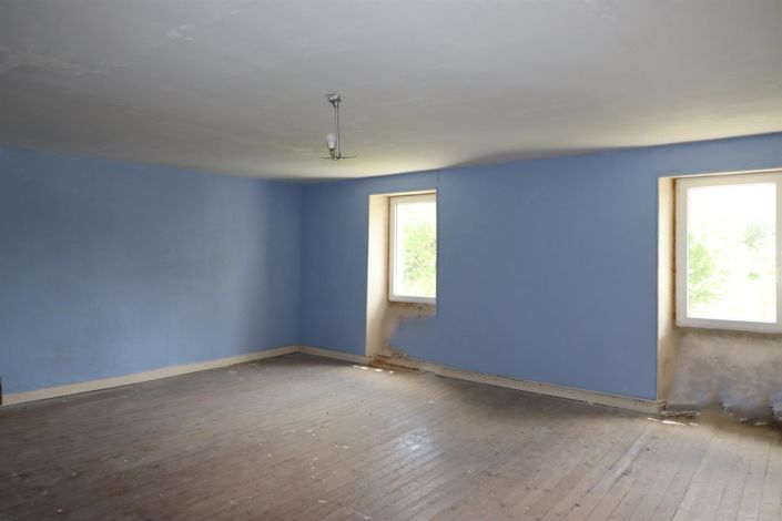 Image No.2-6 Bed House for sale