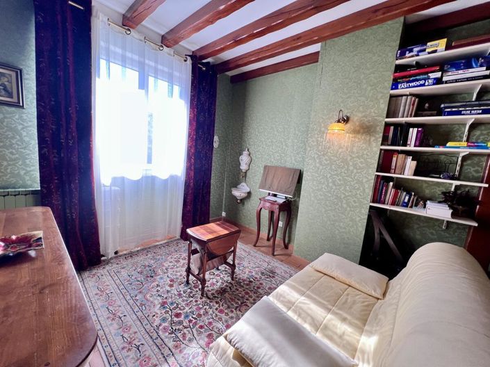 Image No.11-House for sale