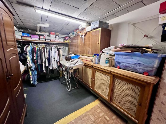 Image No.16-House for sale